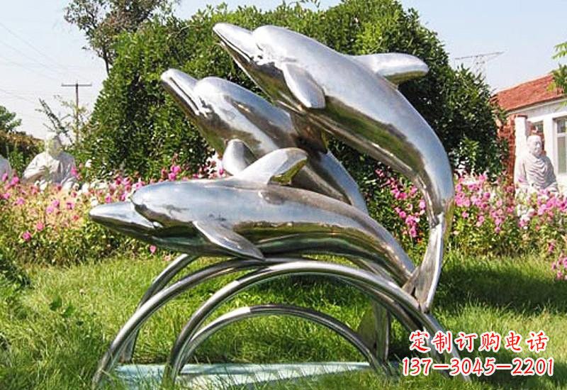 泉州不锈钢公园动物跳跃的海豚雕塑