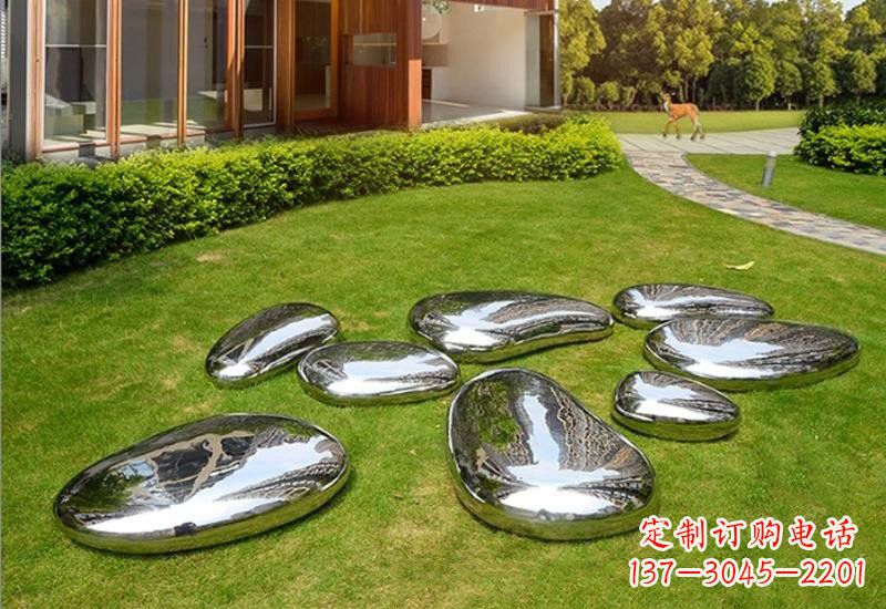 泉州不锈钢公园镜面鹅卵石雕塑