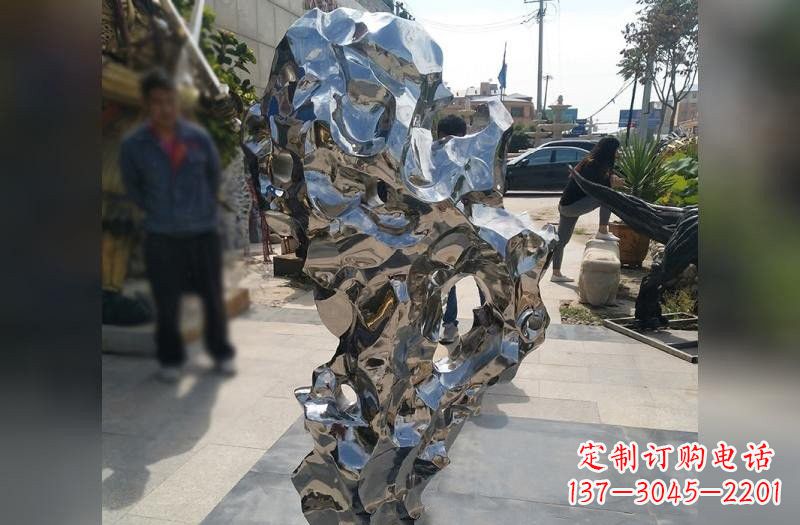 泉州不锈钢公园镜面太湖石