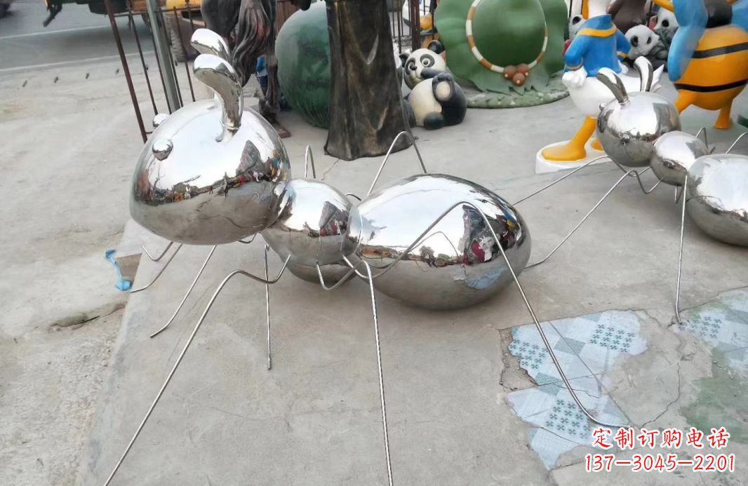 泉州不锈钢公园蚂蚁动物雕塑