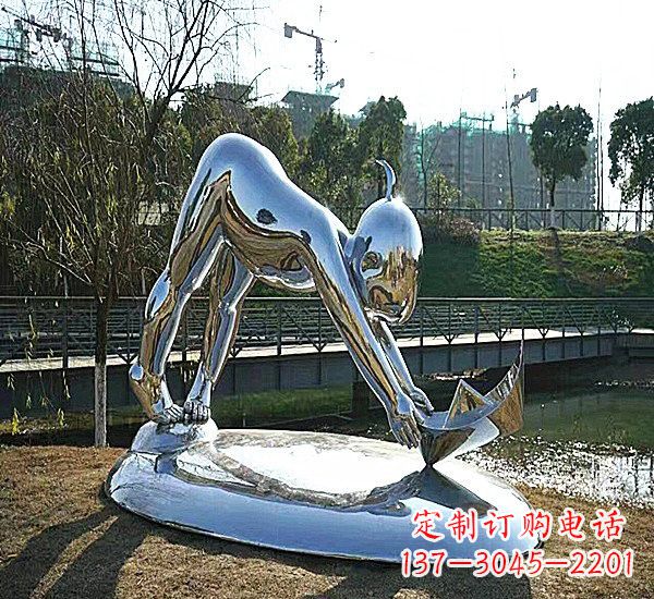 泉州不锈钢公园里的儿童雕塑