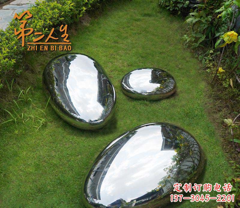 泉州不锈钢公园的水滴雕塑构筑流动的美