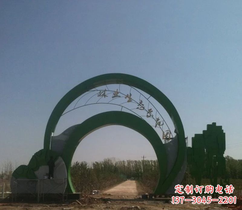 泉州不锈钢拱门雕塑给家园增添艺术气息
