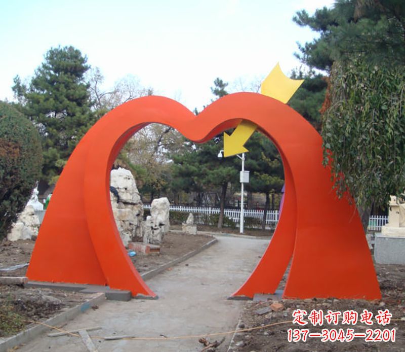 泉州不锈钢拱门雕塑给空间增添灵动之美