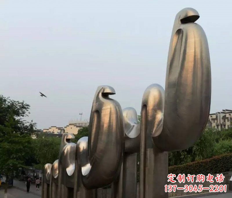 泉州不锈钢骆驼雕塑给城市增添新魅力