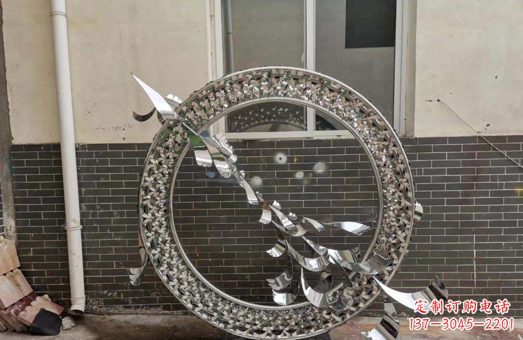 泉州“不锈钢广场飞鸽圆环雕塑”精美的艺术品