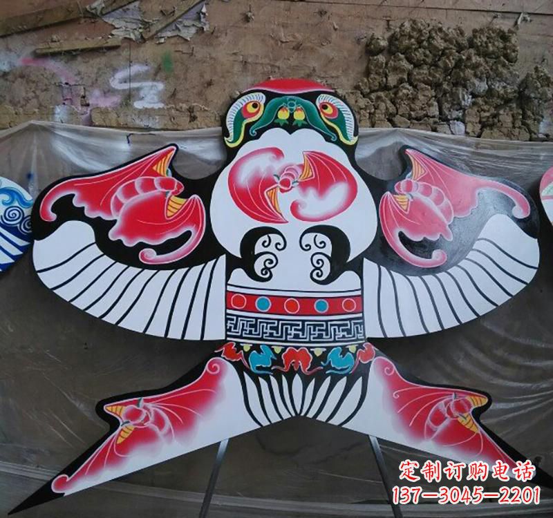 泉州精美的凤凰雕塑