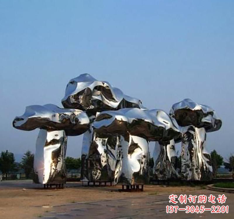 泉州不锈钢镜面蘑菇雕塑精致灵动的美学