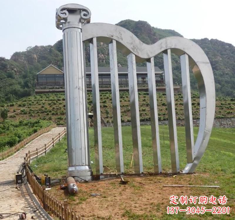 泉州不锈钢竖琴雕塑——雕塑艺术的精粹