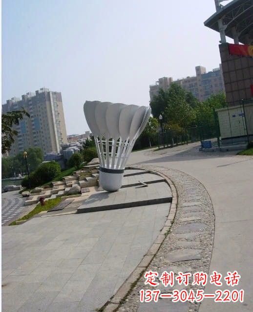 泉州羽毛球雕塑一座展现精神风貌的艺术精品
