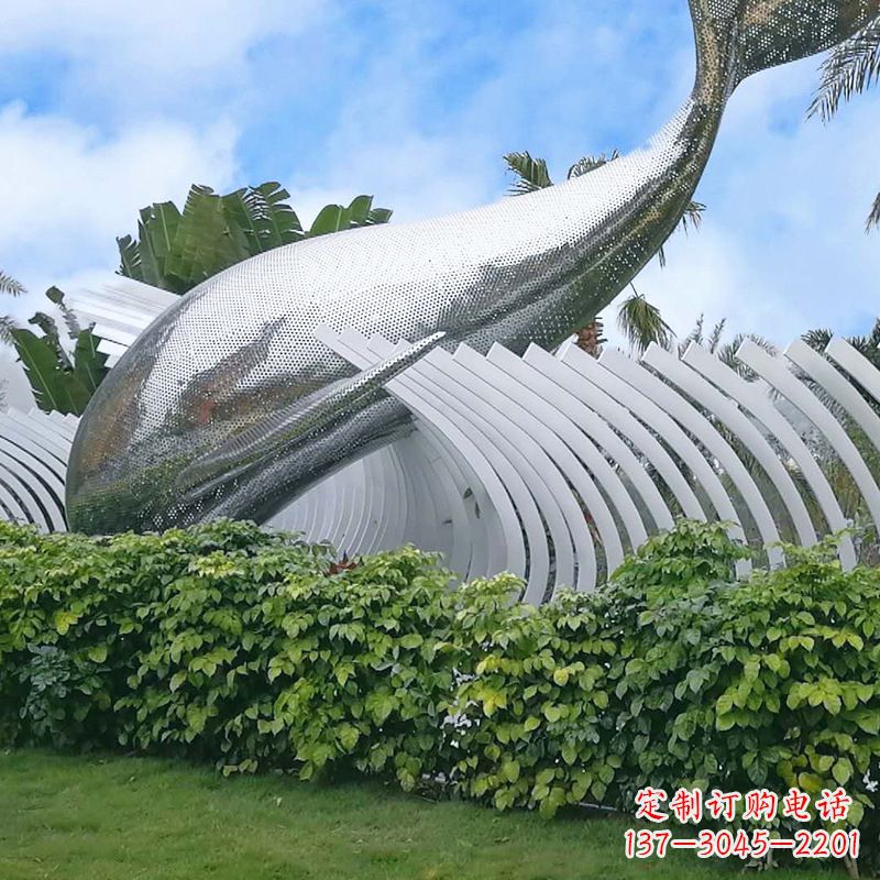 泉州海豚雕塑镜面鲸鱼创意动物景观