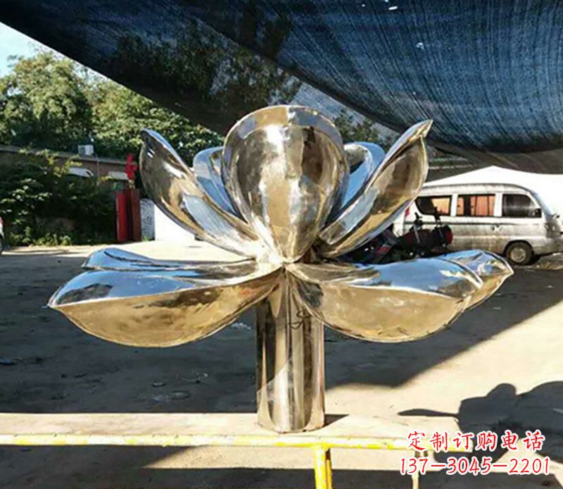 泉州不锈钢荷花雕塑——彰显小区景观之美
