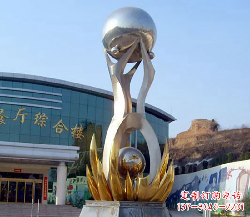 泉州不锈钢荷叶托球雕塑艺术之美