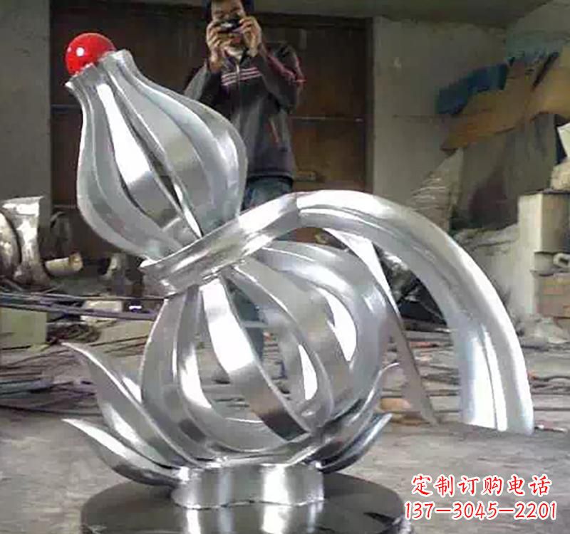 泉州不锈钢葫芦雕塑精美而传统