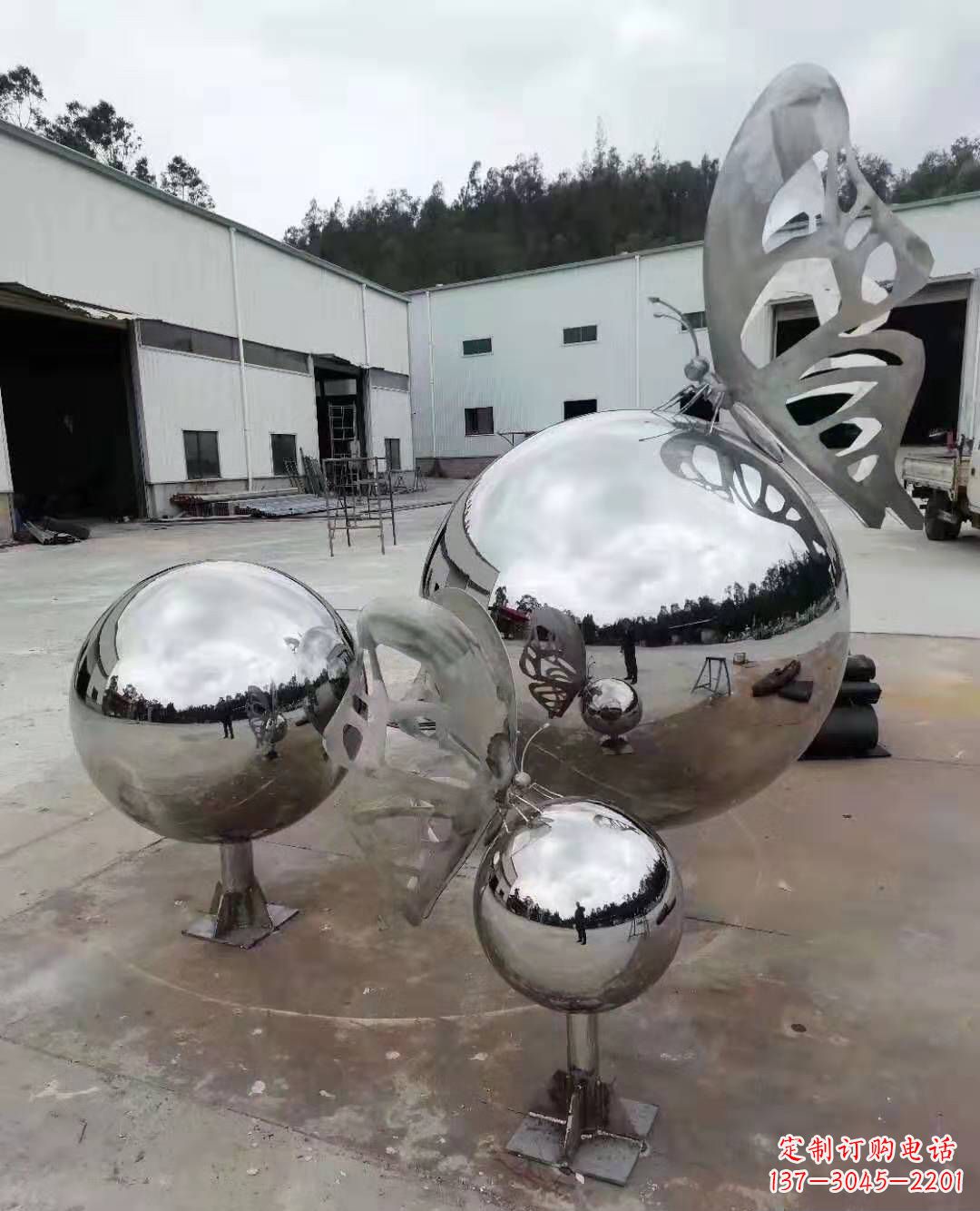 泉州不锈钢蝴蝶雕塑美丽而迷人