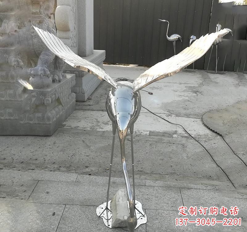 泉州不锈钢仙鹤雕塑美丽与坚固并存