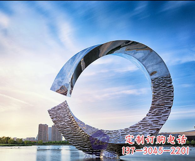 泉州环绕世界的不锈钢景观雕塑