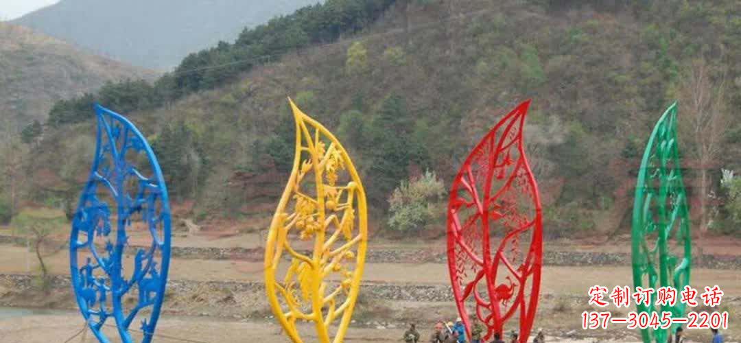 泉州不锈钢景区镂空树叶雕塑——美妙的自然之美
