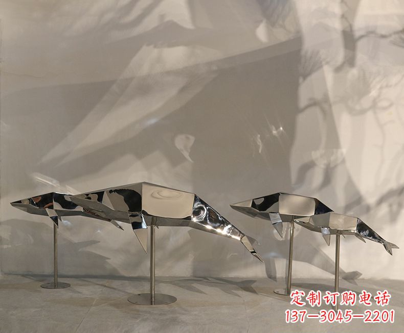 泉州不锈钢海豚雕塑——精致的艺术形式