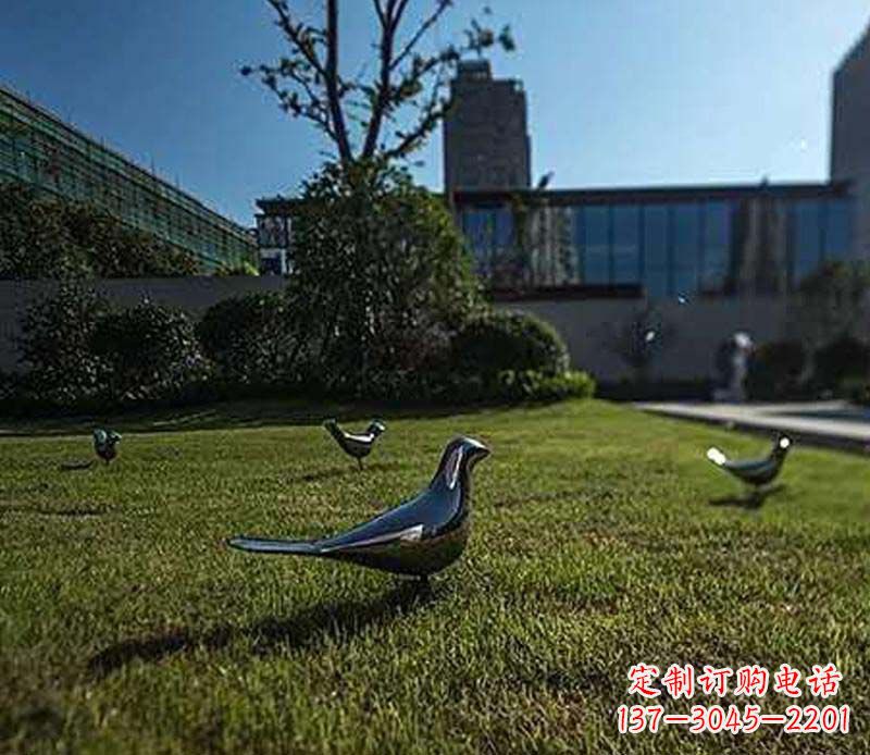 泉州不锈钢镜面鸽子雕塑象征和平与美丽