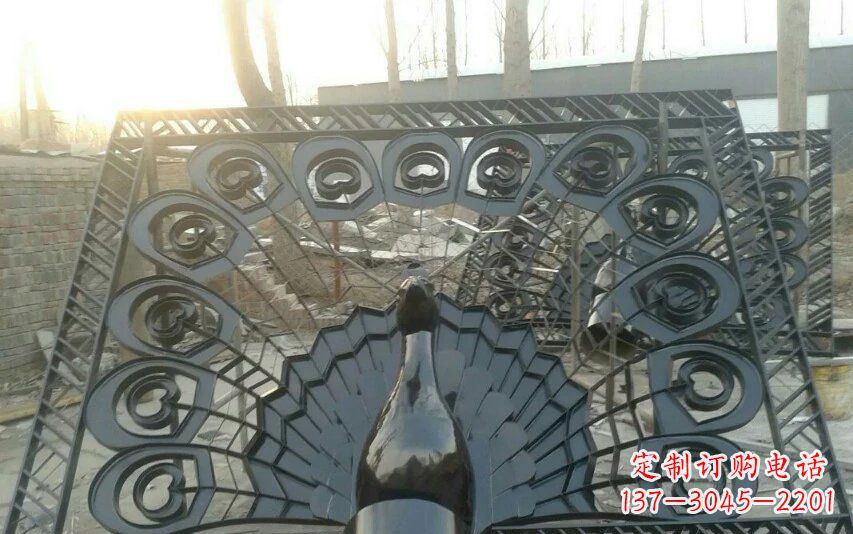 泉州不锈钢孔雀开屏景观雕塑