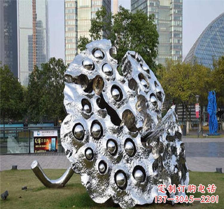 泉州不锈钢莲蓬雕塑2