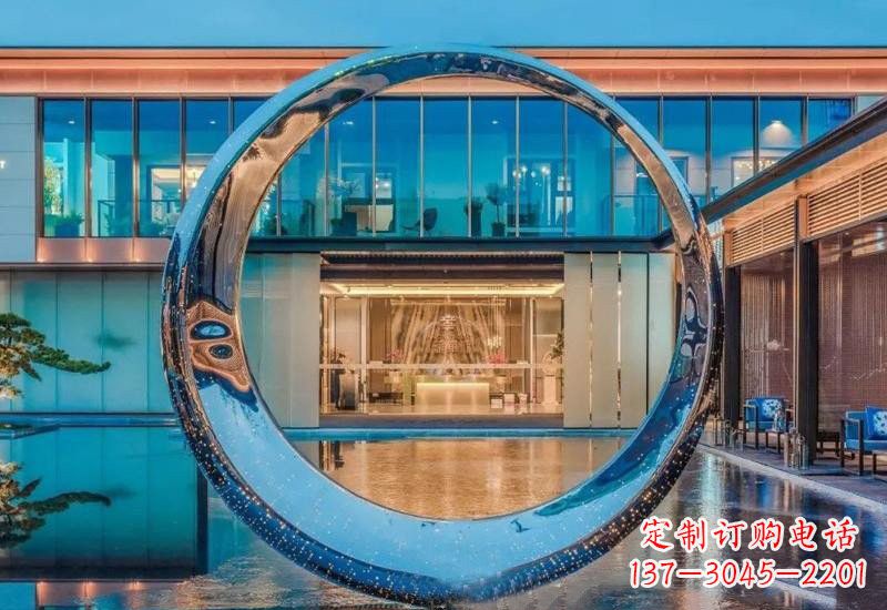 泉州不锈钢镂空灯光圆环雕塑