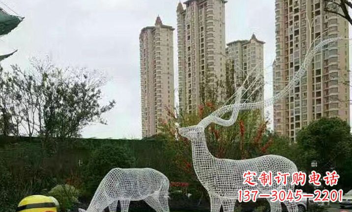 泉州不锈钢镂空鹿雕塑精美纯粹的艺术之作