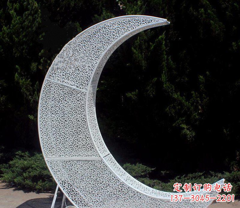 泉州不锈钢镂空月亮公园雕塑浪漫而又神奇
