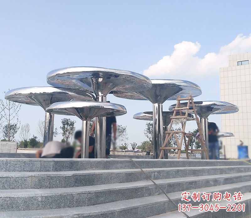 泉州不锈钢蘑菇公园景观雕塑