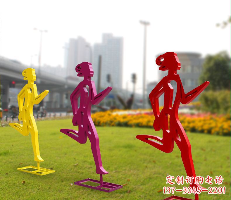 泉州勇敢奔跑的女性雕塑