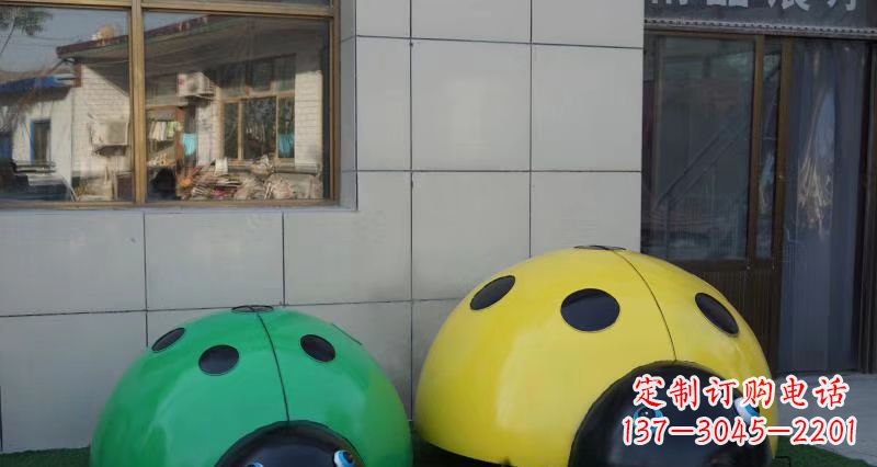 泉州不锈钢瓢虫雕塑精致而富有艺术感