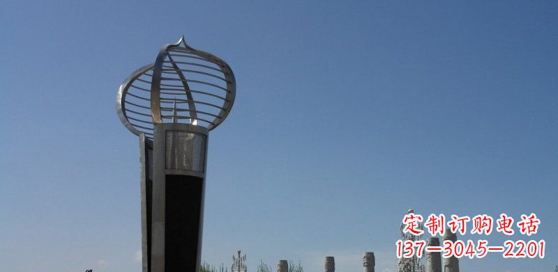 泉州不锈钢火炬形雕塑熠熠生辉