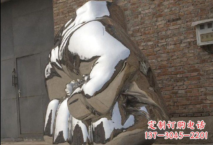 泉州不锈钢拳头雕塑给人以力量的象征