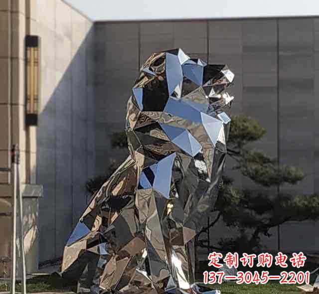 泉州不锈钢狮子雕塑象征力量与美丽