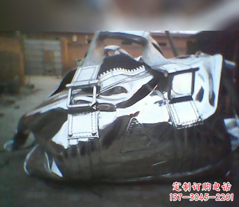 泉州不锈钢手提包雕塑 (2)