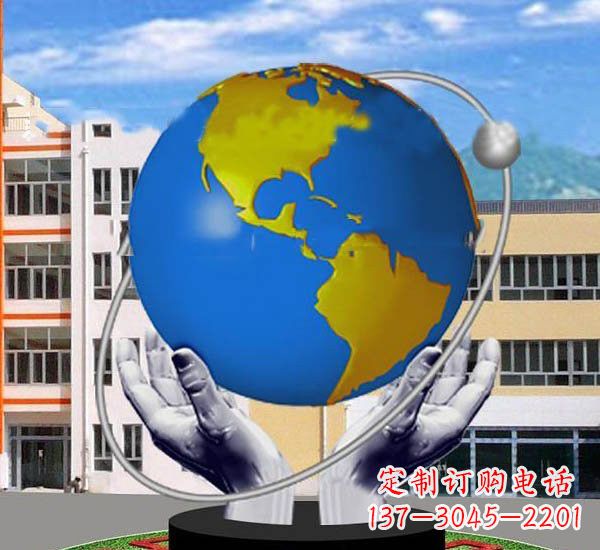 泉州艺术与自然的完美结合——不锈钢手托地球雕塑