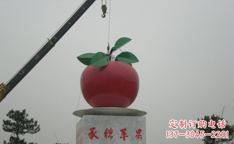 泉州不锈钢水果红苹果雕塑