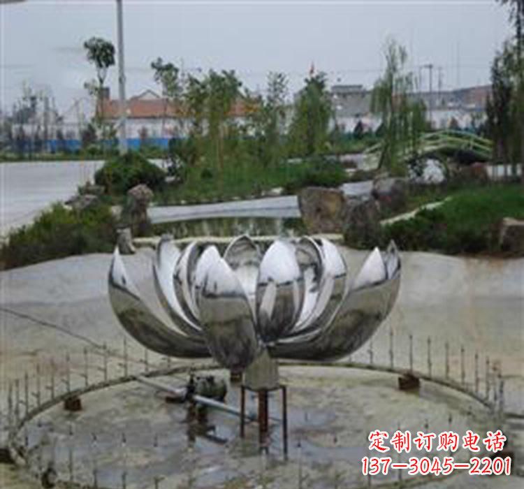 泉州不锈钢荷花雕塑营造美丽水景