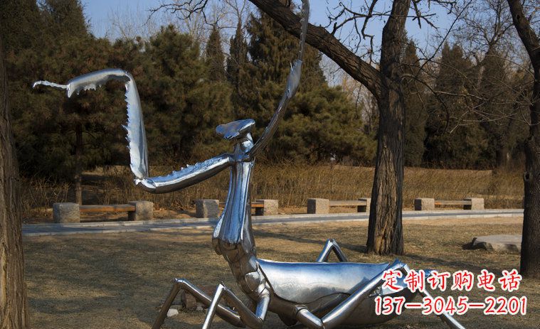 泉州不锈钢螳螂园林景观雕塑创意缔造美景