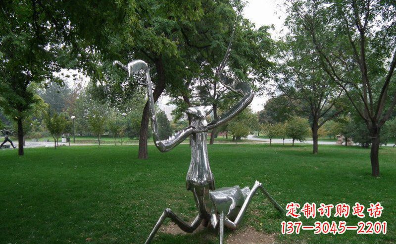 泉州不锈钢螳螂古朴雅致的雕塑