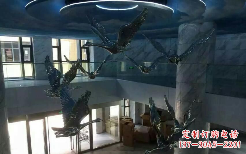 泉州不锈钢天鹅雕塑赋予室内空间灵动之美