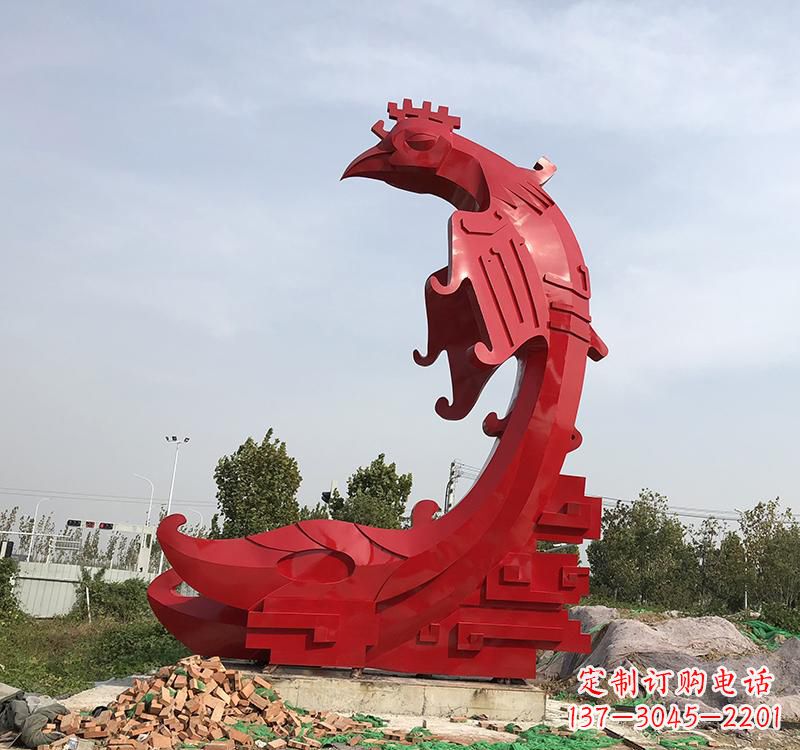 泉州凤凰展翅飞翔——不锈钢现代广场的雕塑之美