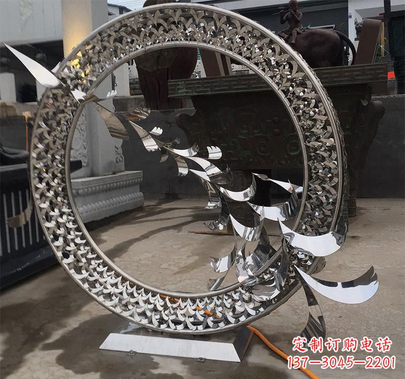 泉州不锈钢现代圆环雕塑——铸就艺术精粹