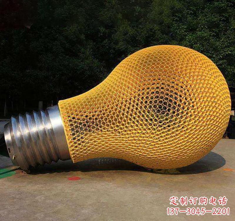 泉州不锈钢灯泡雕塑点亮小区景观