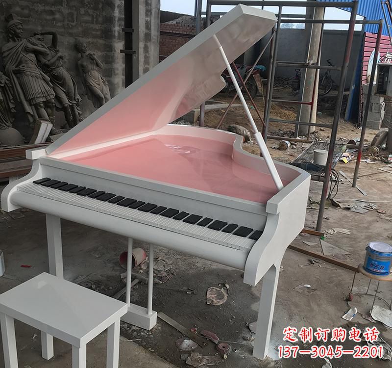泉州不锈钢校园钢琴雕塑发出音乐的艺术