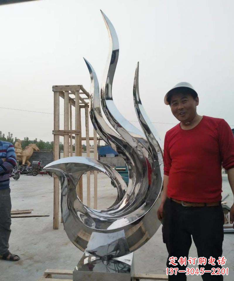 泉州不锈钢艺术之美——凤凰雕塑