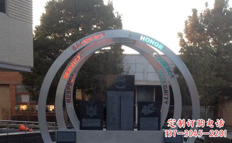 泉州不锈钢艺术门圆环雕塑——精美绝伦