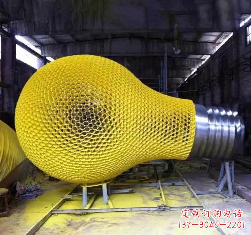 泉州不锈钢园林创意灯泡雕塑