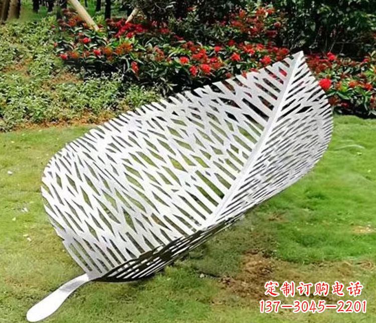 泉州不锈钢园林镂空树叶雕塑精美而抽象